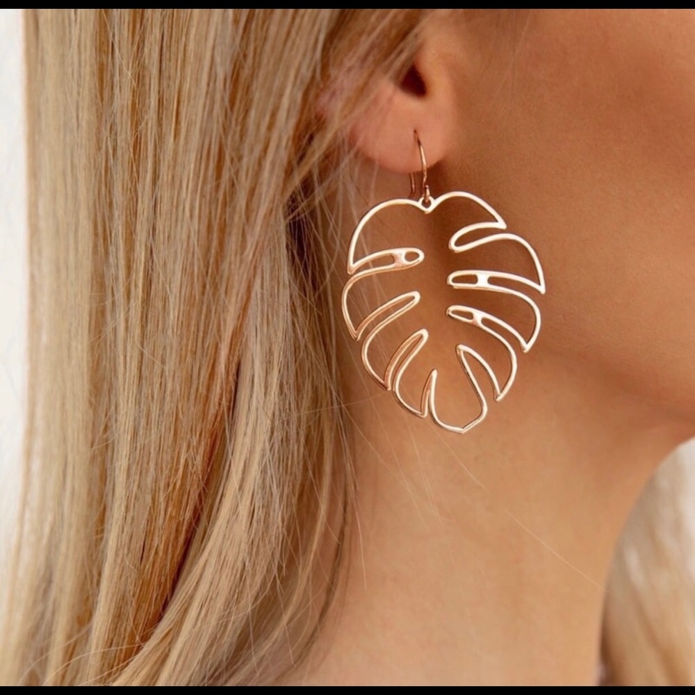 🌴Rose Gold Banana Leaf Earrings